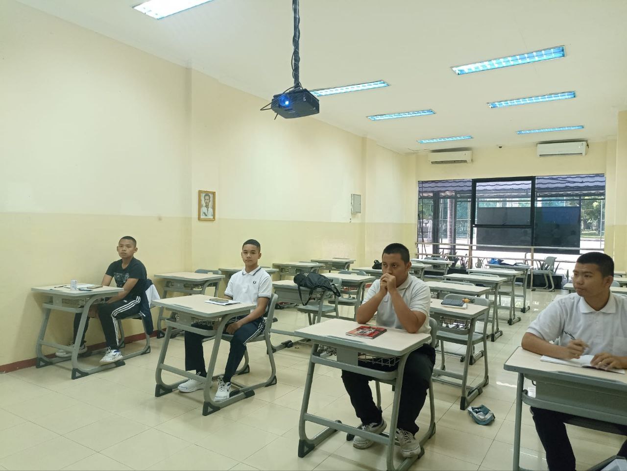 photo_6132113259239246628_y